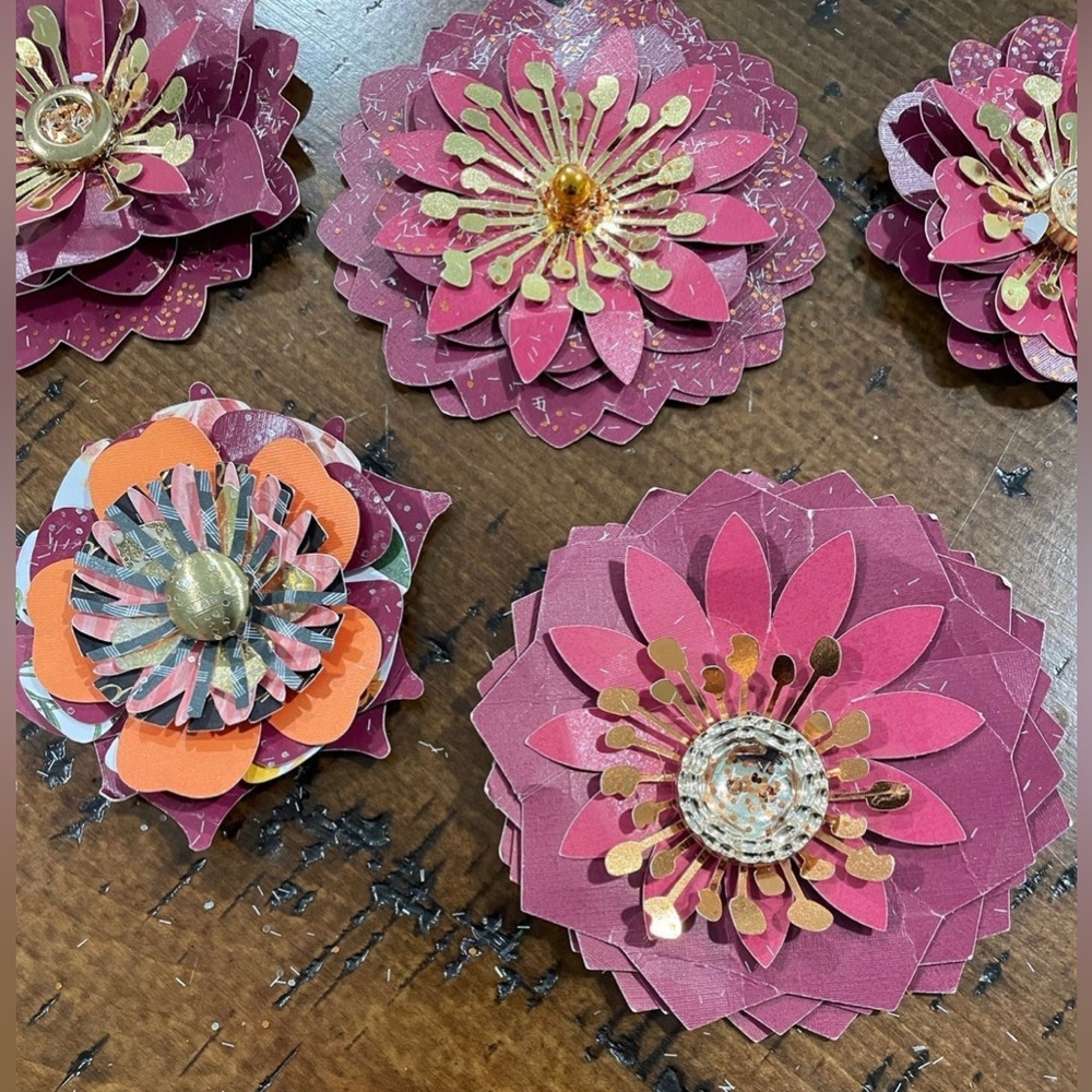 8 Pcs HandCrafted Paper Flowers Wedding Decor Journaling Scrapbooking